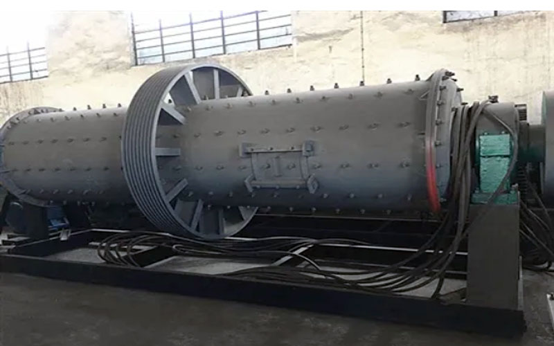 小型球磨機(jī)一臺(tái)的價(jià)格？