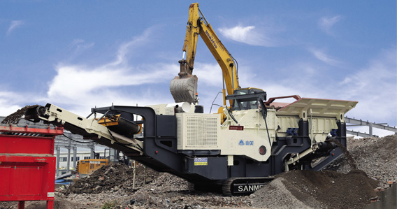 我國(guó)建筑垃圾日益嚴(yán)重，建筑垃圾移動(dòng)式破碎機(jī)領(lǐng)域面臨新的發(fā)展機(jī)遇。