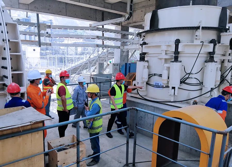 SMS系列多缸液壓圓錐破碎機，精品骨料生產(chǎn)線的理想選擇