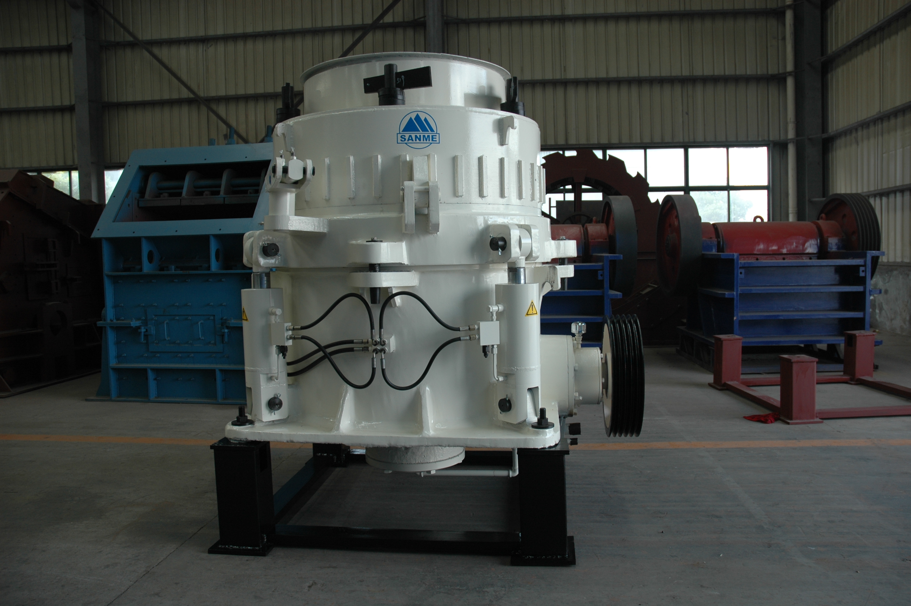 圓錐破碎機(jī)制砂優(yōu)缺點(diǎn)有哪些？