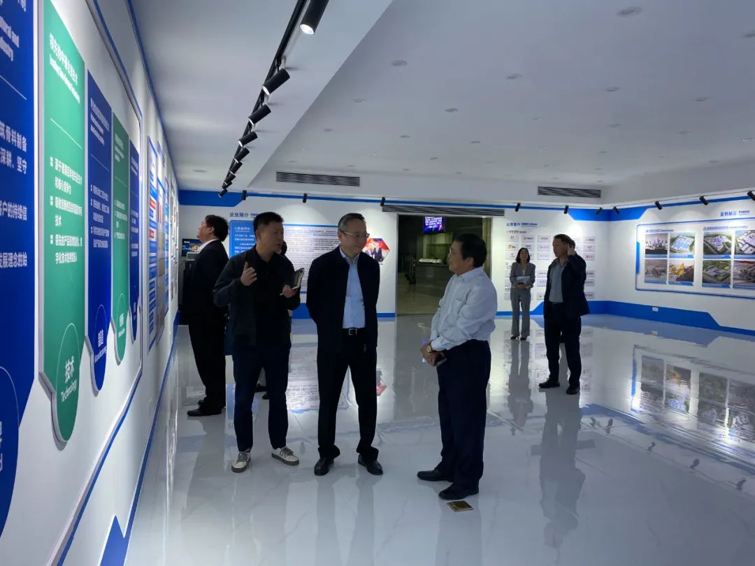 奉賢區(qū)人大常委會(huì)黨組書記、主任張培榮一行蒞臨上海山美股份開展“優(yōu)環(huán)境、穩(wěn)經(jīng)濟(jì)”大走訪大調(diào)研
