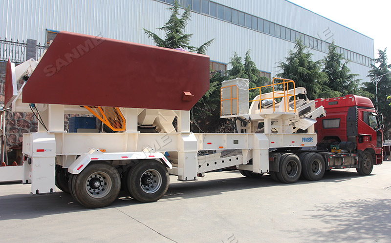 移動(dòng)式破碎機(jī)在建筑垃圾處理生產(chǎn)線(xiàn)中的關(guān)鍵角色