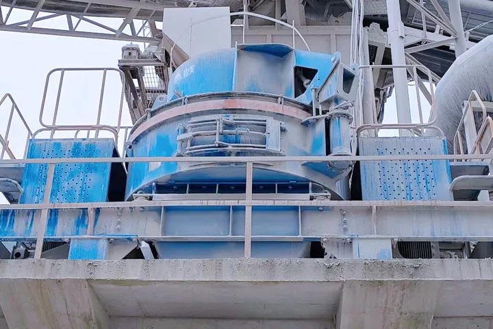 VC7系列立式?jīng)_擊破碎機(jī)——多領(lǐng)域適用，展現(xiàn)強(qiáng)大實(shí)力